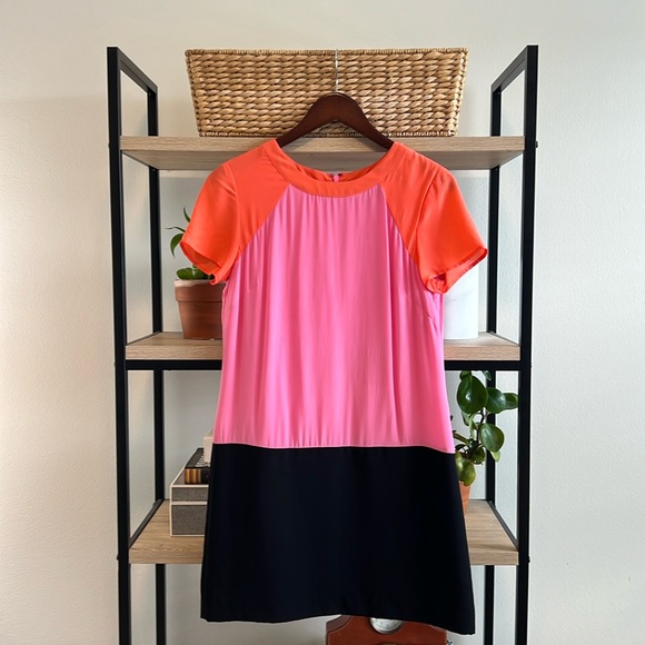 Banana Republic Dresses & Skirts - Banana Republic Silk Blend Colorblock Short Sleeve A-Line Knee Length Dress, 4